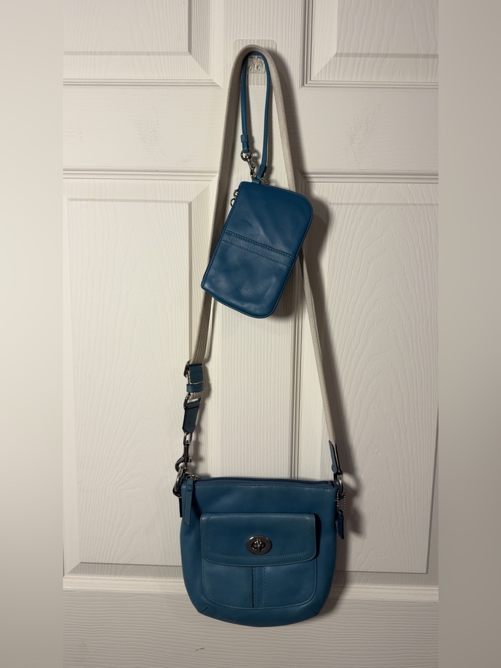 Vintage Coach Teal Blue Leather Crossbody & Matching Wristlet Wallet